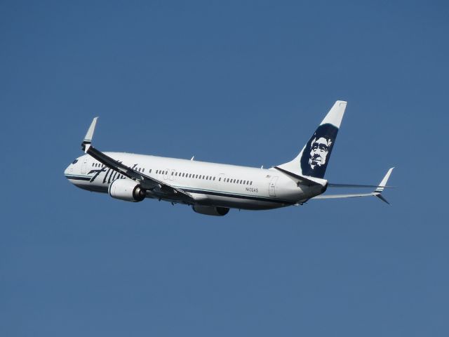 Boeing 737-900 (N435AS) - June 2016