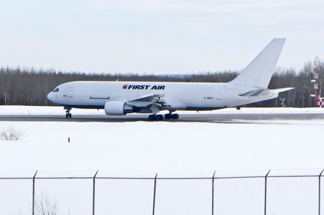 BOEING 767-200 (C-GKLY)