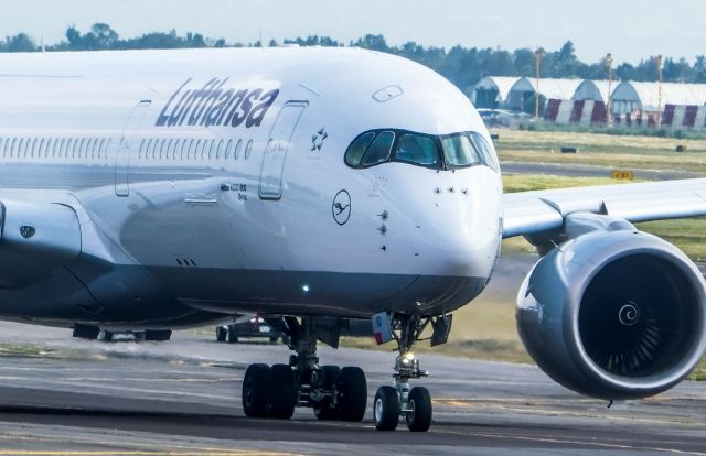 Airbus A350-900 (D-AIXD) - Lufthansa's inaugural flight from Munich to Mexico City using the A350, replacing the A340-642...