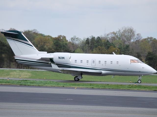 — — - Taxiing to runway 02 - 4/7/09 (Update 12/17/10 - appears to now be registered as N42EE)