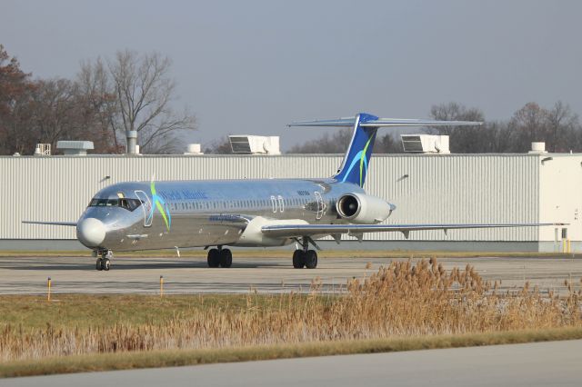 McDonnell Douglas MD-83 (N801WA) - A former American Airlines MD83 now wearing World Atlantic colors as seen at KTOL on 11 Dec 2018. While barely visible, Luis Oliva is painted on the nose.