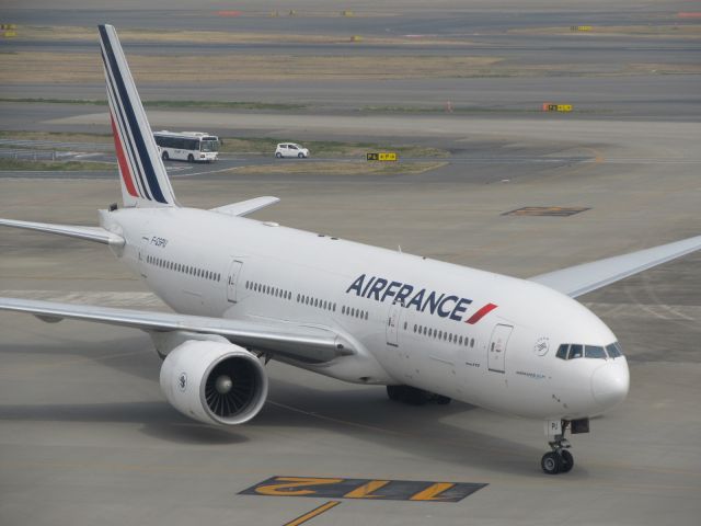 Boeing 777-200 (F-GSPU)
