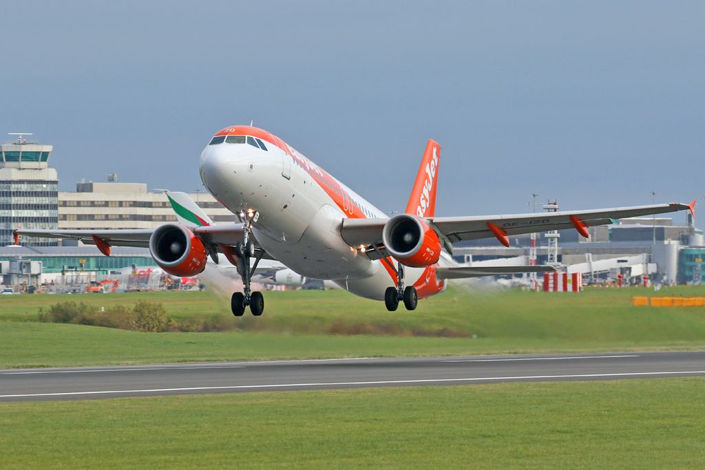 Airbus A320 (OE-IZD) - EZY2922 departing to Milan. This was previously D-ABHK with Air Berlin