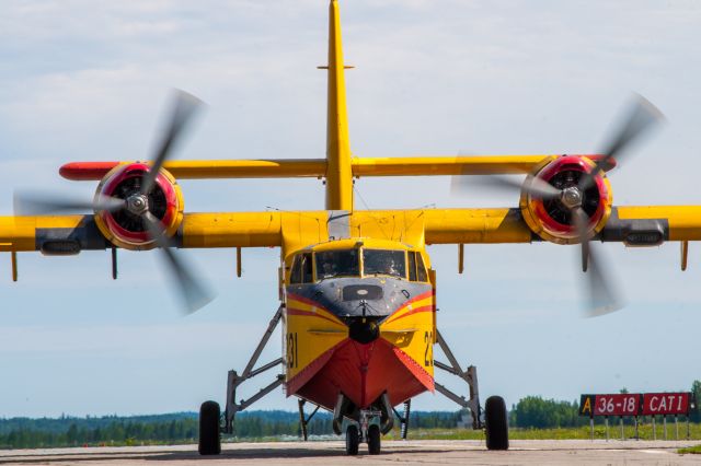 Canadair CL-215 (C-FTXK) - Québec 231