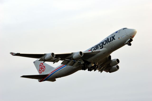 Boeing 747-400 (LX-VCV)