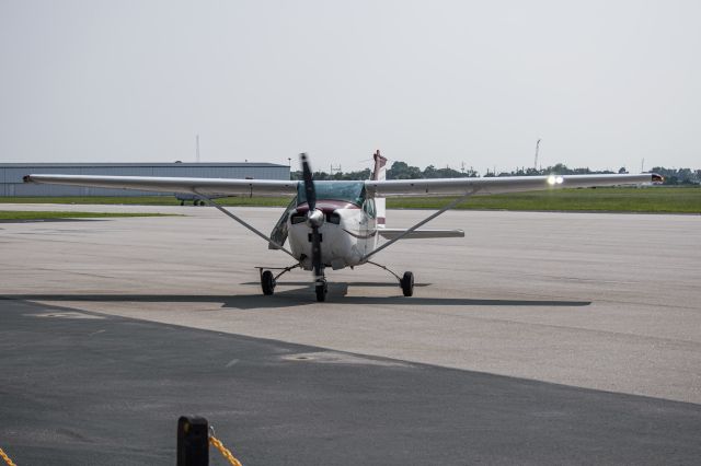 Cessna Skylane (N9273G)