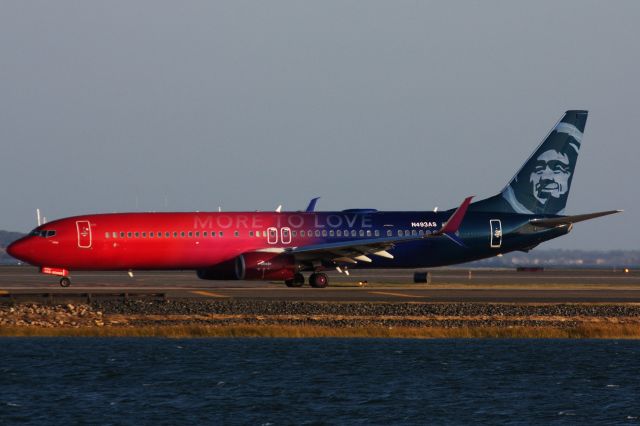 Boeing 737-900 (N493AS)