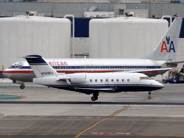 Canadair Challenger (N329FX) - August 7, 2006