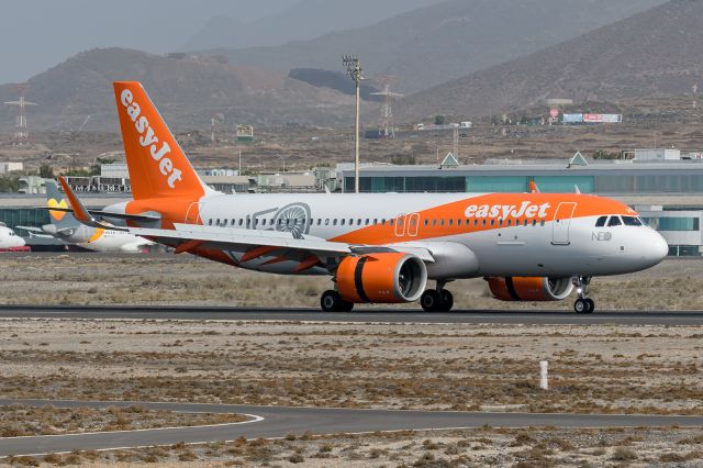 Airbus A320 (G-UZHB) - The second A320NEO in EASYJET