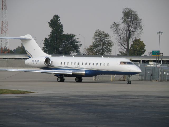 Bombardier Global Express (ZS-GJB) - Bombardier BD-700 Global Express on the tarmac at KLEX