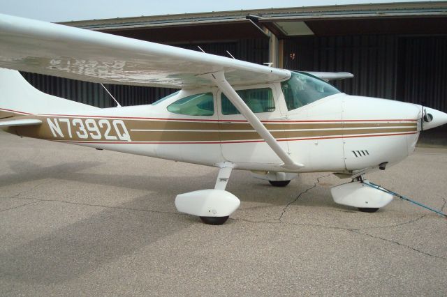 Cessna Skylane (N7392Q)