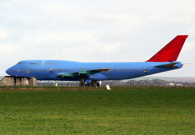 BOEING 747-300 (VH-EBU)