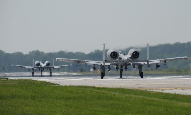 Fairchild-Republic Thunderbolt 2 — - A10 Warthogs lined up on the runway together!