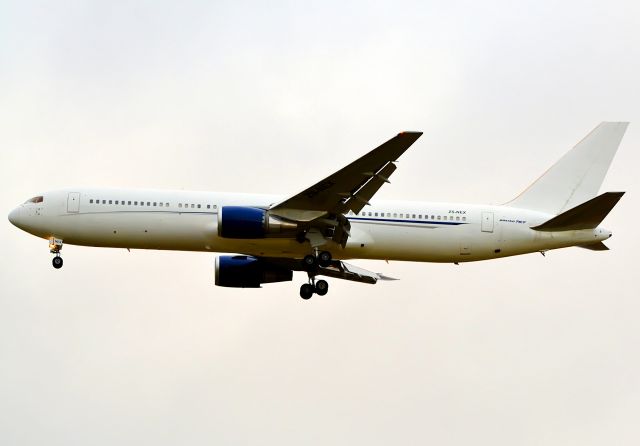 BOEING 767-300 (ZS-NEX)