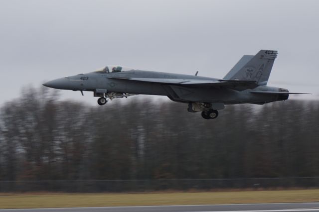 McDonnell Douglas FA-18 Hornet — - F/A-18 on departure runway 20