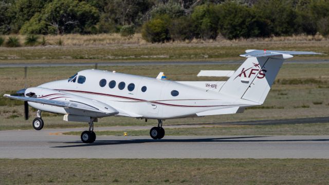 Beechcraft Super King Air 200 (VH-KFE)