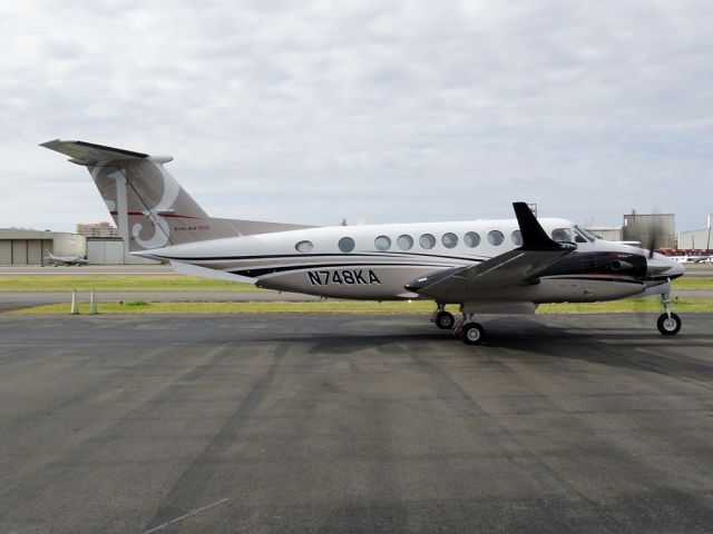 Beechcraft Super King Air 350 (N748KA)