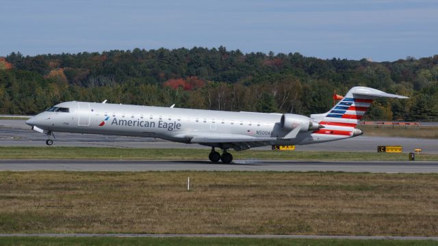 Canadair Regional Jet CRJ-700 (N500AE)