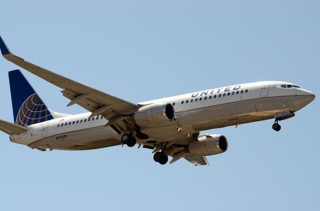 Boeing 737-800 (N73259)