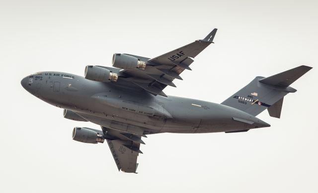 Boeing Globemaster III — - POLO95 from Stewart ANG Base in New York climbing out after a touch and go from KBGR