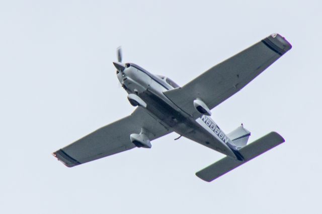 Piper Dakota / Pathfinder (N8086N) - Subject aircraft, registered as 1979 PIPER PA-28-236, photographed at 1418HrsEDT on 07-Oct-2018 over Northern New Jersey enroute to Caldwell, NJ, (KCDW), from Lyndonville, VT, (KCDA). 