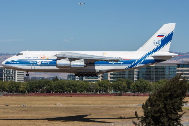 Antonov An-124 Ruslan (RA-82045)