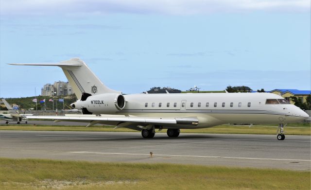 Bombardier Global 5000 (N702LK)