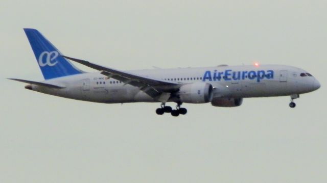 Boeing 787-8 (EC-MPE)
