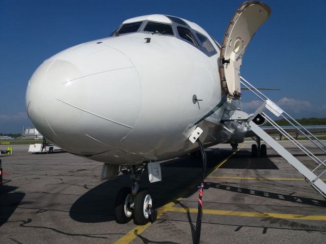 McDonnell Douglas MD-87 (VP-CTF)