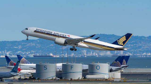 Airbus A350-900 (9V-SMN) - Departing 28Lbr /11/5/17