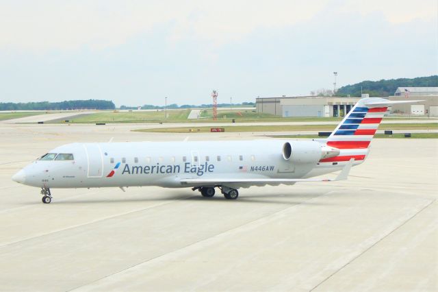 Canadair Regional Jet CRJ-200 (N446AW)