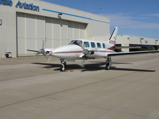 Piper Navajo (N727HB) - Piper Navajo CR