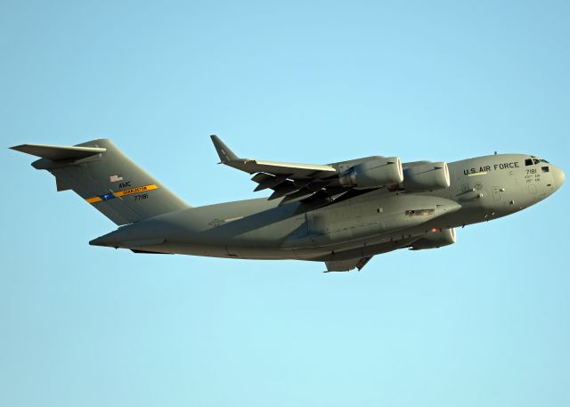 Boeing Globemaster III (07-7181)