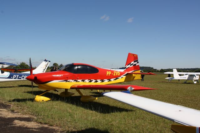 Vans RV-10 (PP-ZVS)