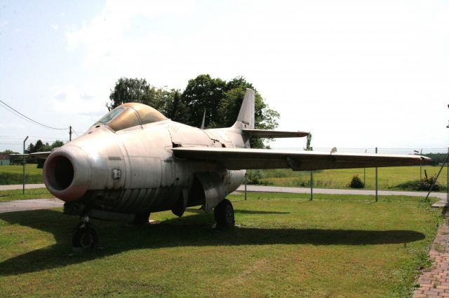 — — - Saab J-29F "Tunnan"    -   Graz, Luftfahrtmuseum  -  2013-05-19