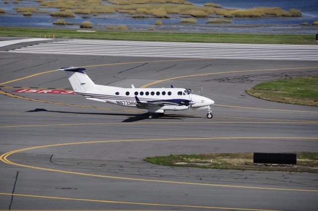 Beechcraft Super King Air 300 (N672MM) - Super King Air