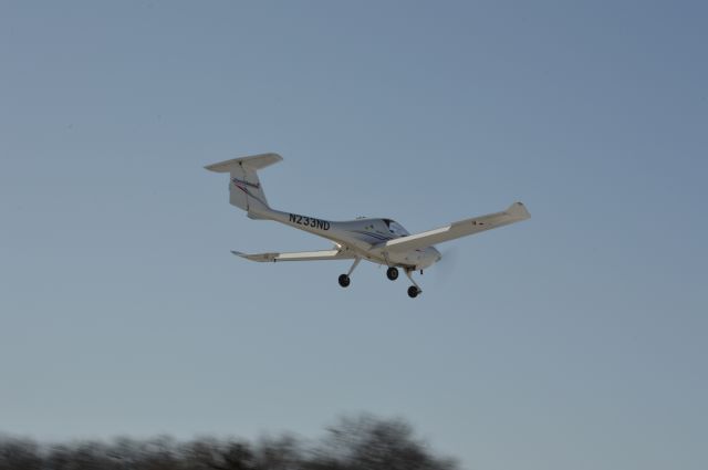 Diamond DA-20 (N233ND) - Over the displaced Threshold of 31. 1/150 shutter speed.