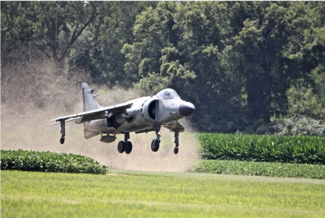 Cessna Skylane (N94422) - Private Sea Harrier, N94422, landing on grass runway at Geneseo, NY on 11th July. 2015