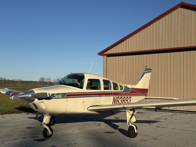 Beechcraft Sierra (N63893)
