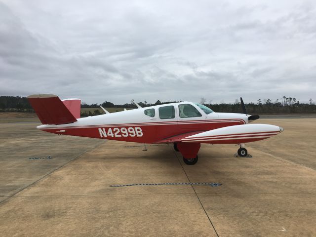 Beechcraft 35 Bonanza (N4299B)