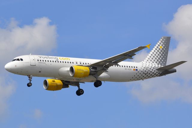 Airbus A320 (EC-KDH)