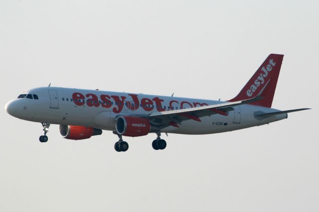 G-EZOF — - Early morning landing in Venice Marco Polo Airport with some fog