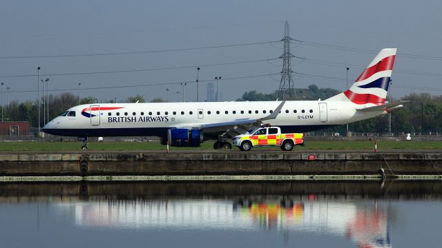 Embraer ERJ-190 (G-LCYM)