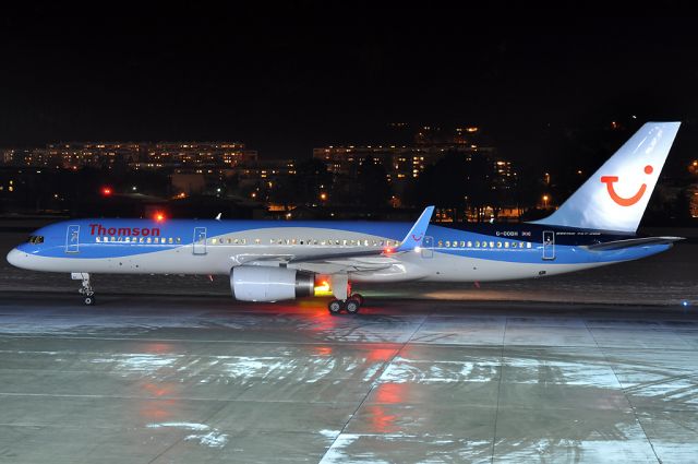 Boeing 757-200 (G-OOBH)