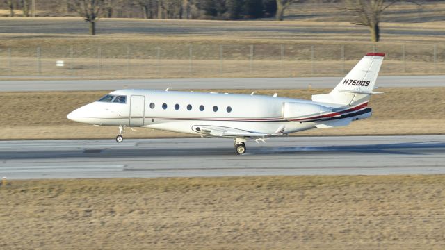 GILES G-200 (N759QS) - Netjets G200