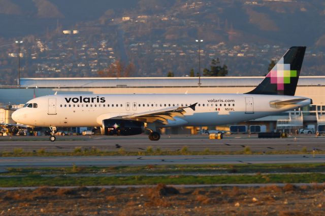 Airbus A320 (N511VL)
