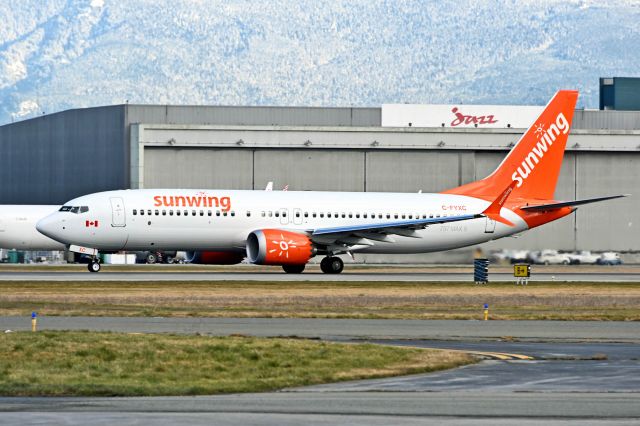 Boeing 737 MAX 8 (C-FYXC)