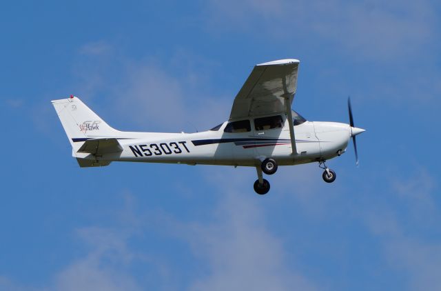 Cessna Skyhawk (N5303T)