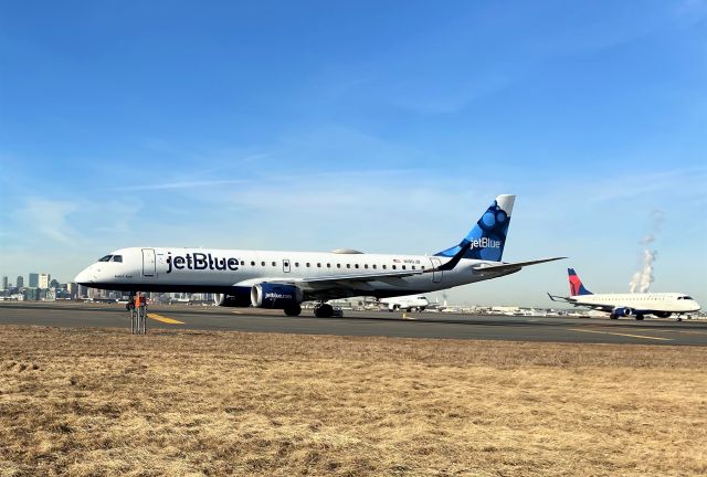 Embraer ERJ-190 (N190JB)