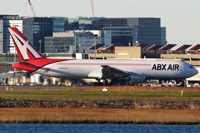 BOEING 767-300 (N362CM)